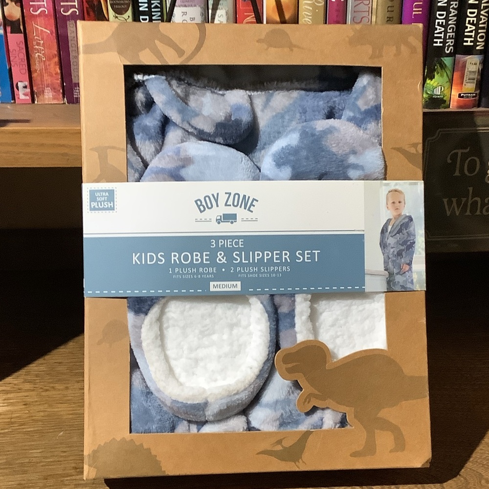 Blue & Gray Kids Robe & Slipper Set.